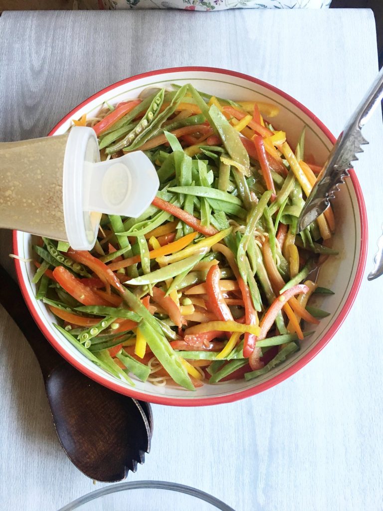 Sesame Noodles with Snow Peas and Peppers Recipe