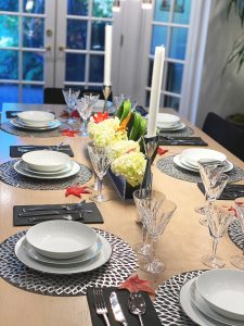 Modern Holiday Table Setting