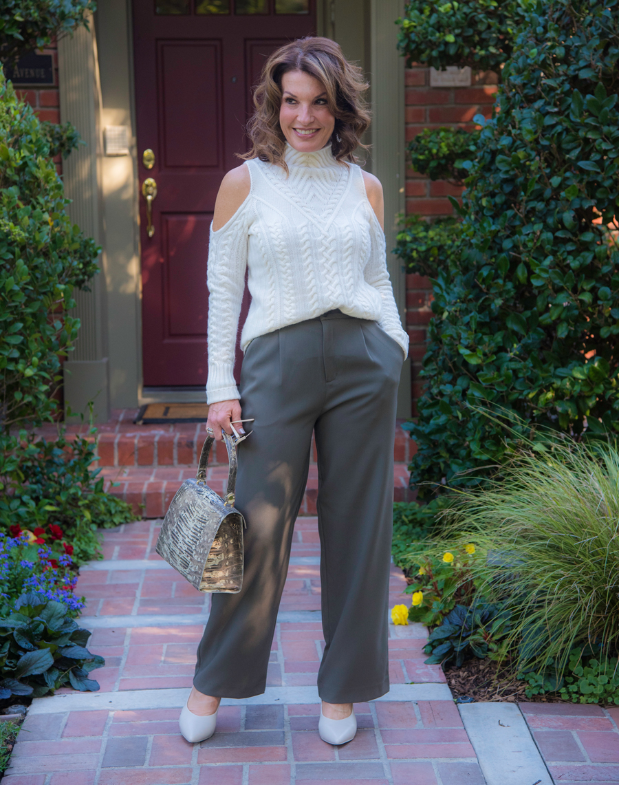 Aqua Sweater, Oak and Fort Pants and Shoes, Calfun Handbag, Jewelry Bar Earrings, Oliver Peoples Sunglasses.