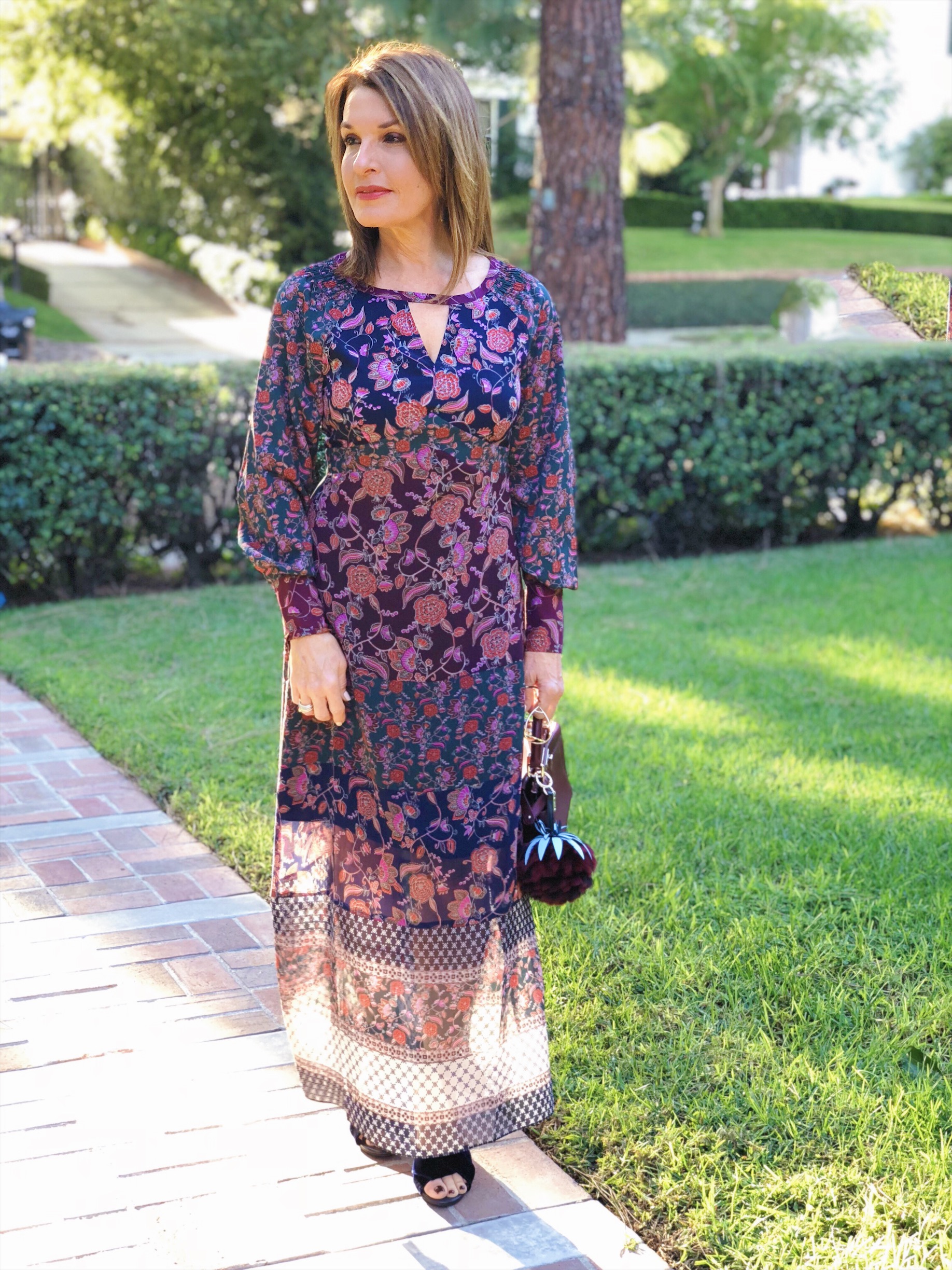 Cabi Dress, Fendi Handbag, Chloe Sunglasses, Maje Sandals, Ele Keats Earrings.