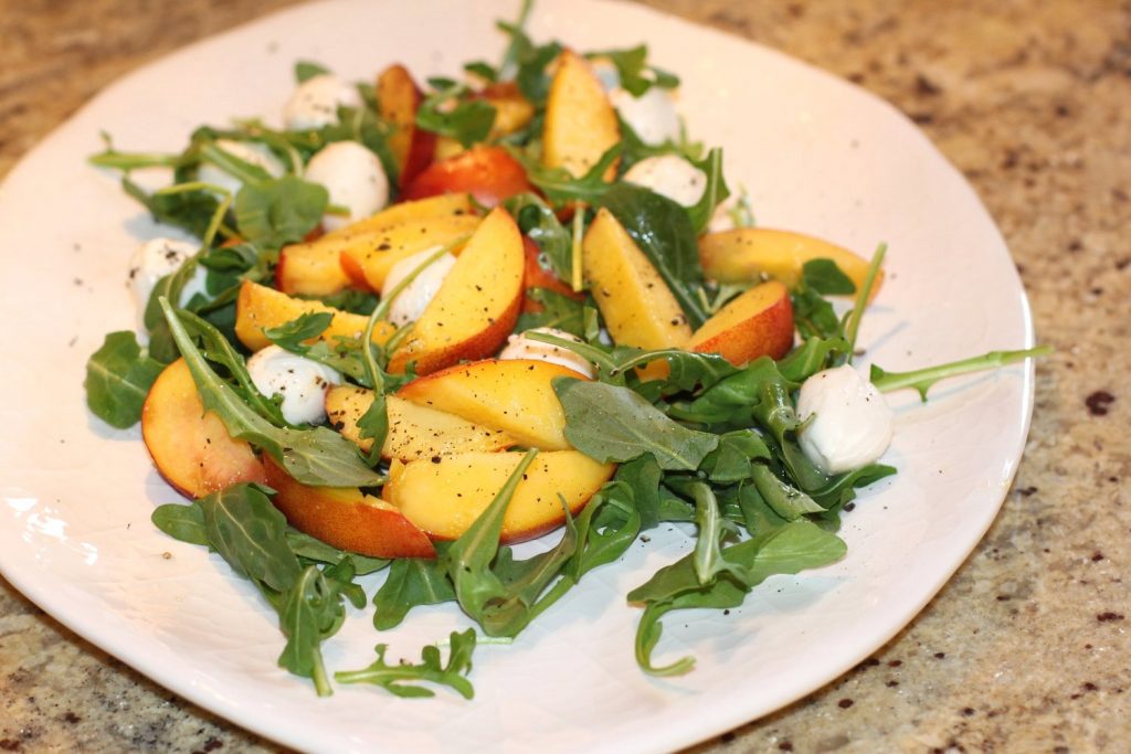 Arugula Salad with Nectarines and Fresh Mozzarella Recipe