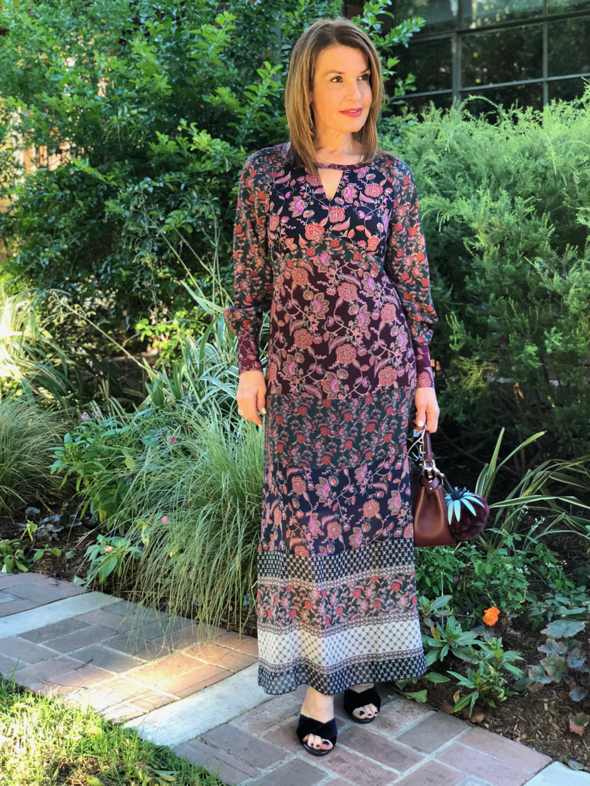 Cabi Dress, Fendi Handbag, Chloe Sunglasses, Maje Sandals, Ele Keats Earrings.