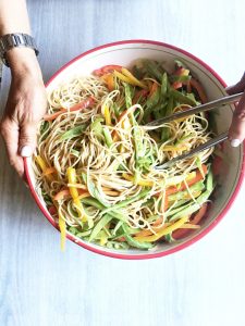 Sesame Noodles with Snow Peas and Peppers Recipe