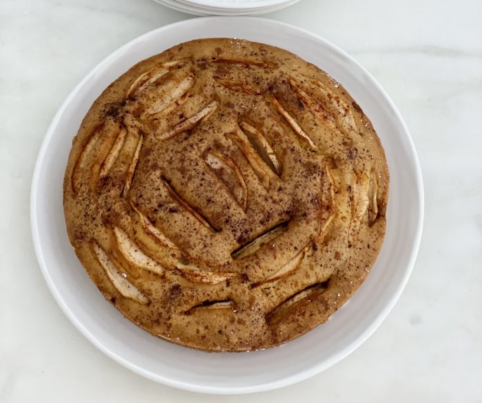 Apple and Olive Oil Cake Recipe.